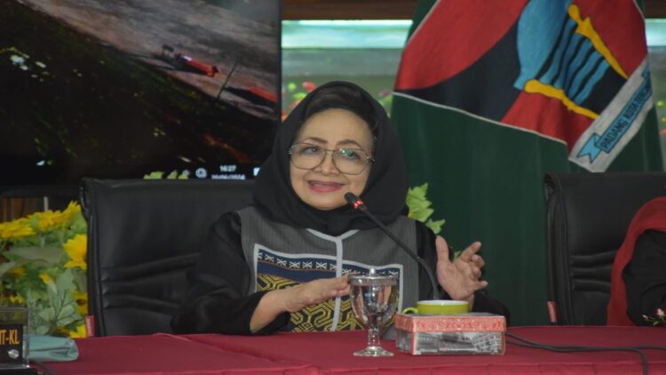 Silaturahmi dengan PKK-IDAI Padang, Utami Roesli Tekankan Pentingnya ASI Eksklusif 1 Pakar ASI Nasional, Dr. Utami Roesli. (Foto: Dok. Diskominfo Padang)