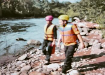 Bocah Terseret Arus Sungai di Agam belum Ditemukan, Tim Gabungan masih Lakukan Pencarian 12 Bocah Terseret Arus Sungai di Agam belum Ditemukan, Tim Gabungan masih Lakukan Pencarian