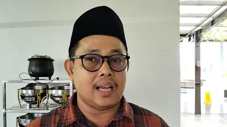 Ketua Divisi Teknis Penyelenggaraan Pemilu KPU Sumbar Ory Sativa Syakban di Padang, Sabtu (10/8/2024). ANTARA/Muhammad Zulfikar.