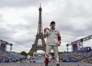 Dua Peraih Medali Emas Indonesia Ikut Defile di Penutupan Olimpiade