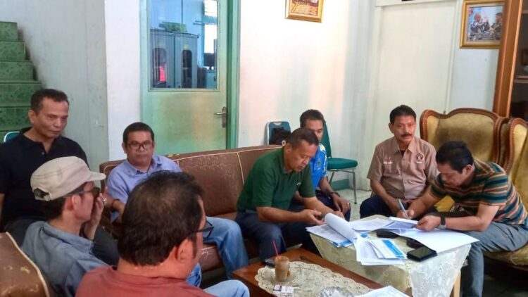 32 Kontingen PWI Sumbar akan Ikut Porwanas di Kalimantan Selatan 1 Diskusi PWI Sumbar terkait keberangkatan di ajang Porwanas 2024. (dok. istimewa)