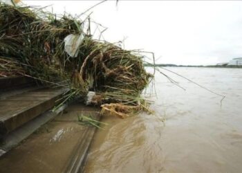 China Dilanda Banjir Bandang, lebih dari 80 Ribu Orang Dievakuasi