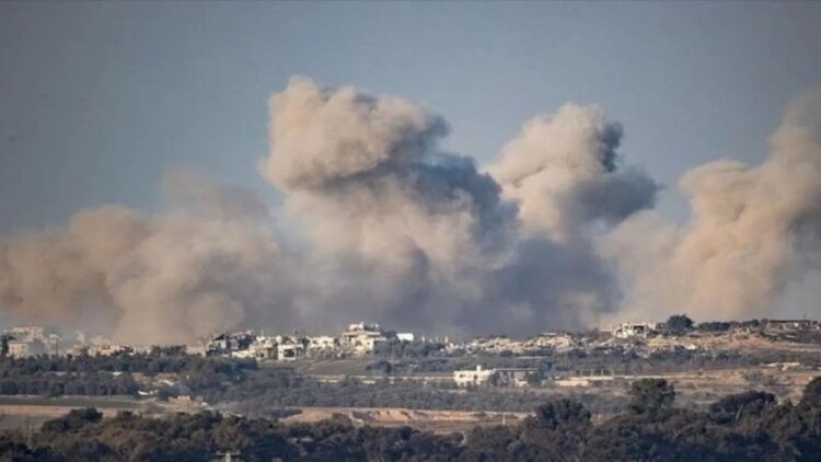 Serangan Israel di Gaza Tengah Bunuh 9 Warga Sipil 1 Serbuan Israel di zona aman untuk warga sipil Palestina. ANTARA/Anadolu/PY