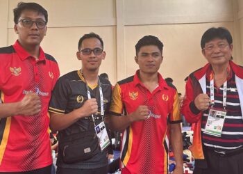Atlet Sambo Tambah Medali Perak untuk Sumbar di PON XXI 20 Cabor Sambo persembahkan medali perak untuk Sumbar di PON XXI. (dok. istimewa)