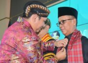 Dirut Semen Padang Dapat Gelar Kehormatan ‘Kanjeng Raden Tumenggung Notopratomo’