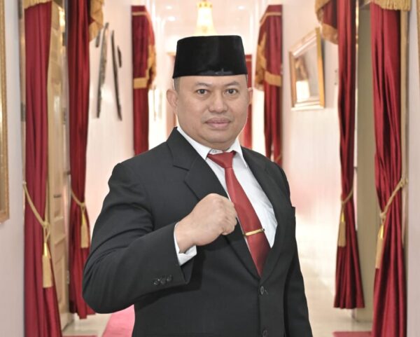 Waspada Pesan Penipuan Catut Nama Sekda Sumbar, Modus Hibah Masjid 1 Kabiro Adpim Sumbar, Mursalim. (Foto: Dok. Adpim)