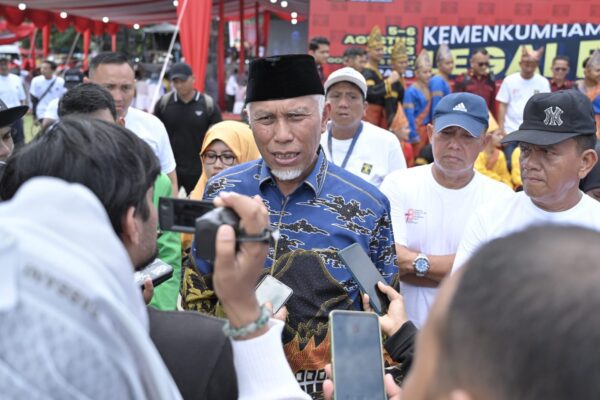 Sumbar Anggarkan Bantuan Hukum untuk Warga tak Mampu 1 Gubernur Sumbar, Mahyeldi. (Foto: Dok. Adpim)