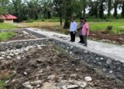 Tokoh Masyarakat Tiku Lima Jorong Agam Bantu Bangun Ruang Kelas Baru