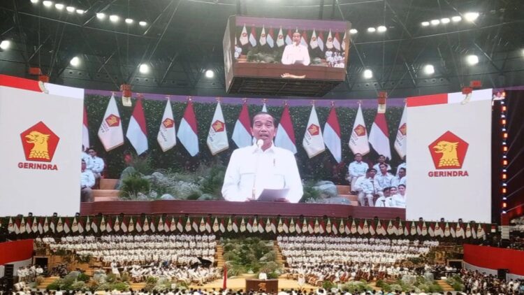 Ini Pesan yang Dititipkan Jokowi setelah Prabowo jadi Presiden 1 Presiden RI Joko Widodo memberi sambutan saat menghadiri apel kader dan penutupan Rapimnas Partai Gerindra di Indonesia Arena, Senayan, Jakarta, Sabtu (31/8/2024). ANTARA/Benardy Ferdiansyah
