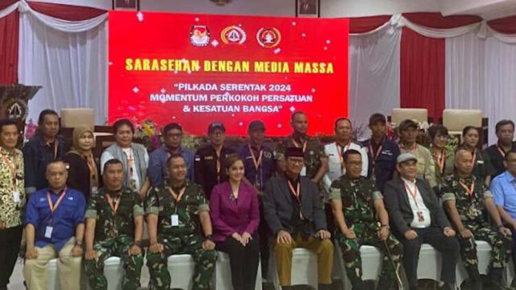 Ketua PWI Pusat Zulmansyah Sekedang: Menjaga Kebhinekaan Penting Dilakukan Media Massa Jelang Pilkada 2024 1 Ketua PWI Pusat saat sarasehan media massa jelang Pilkada di Pusterad. (dok. istimewa)