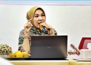 Komisioner KI Sumbar Mona Sisca. (dok. istimewa)