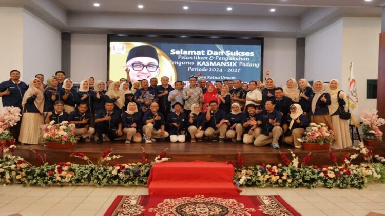 Jelang Pilkada Kota Padang 2024, Alumni SMA 6 Padang Dukung Hidayat 1 Hidayat mendapatkan dukungan dari alumni SMA 6 Padang di Pilkada Padang 2024. (Foto: Dok. Istimewa)