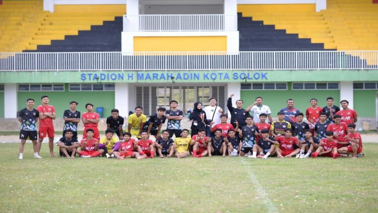 Tim asal Kota Solok Ricefield Town FC siap berkompetisi di Liga 3 Sumbar. (Foto: Dok. Istimewa)