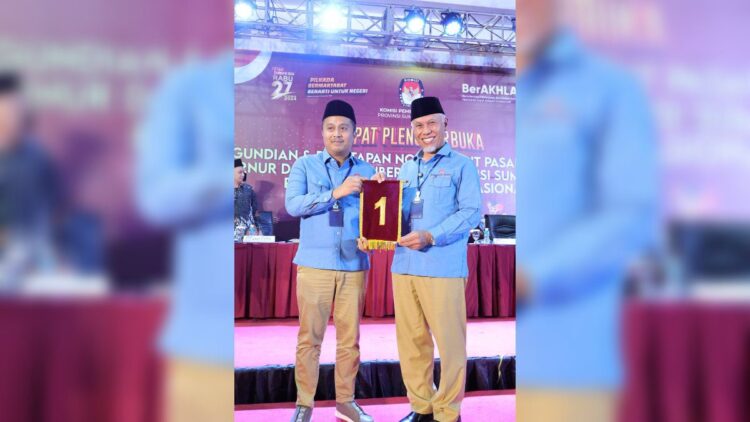 Mahyeldi-Vasko Janjikan Kemajuan Sumbar dengan Gerak Cepat 1 Paslon Gubernur dan Wakil Gubernur Sumbar Mahyeldi-Vasko Ruseimy usai menerima nomor urut. (Foto: Dok. Istimewa)