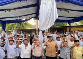 Bertemu 300 Anggota Kopermar, Cawako Padang Fadly Amran Komitmen Sejahterakan Buruh dan Implementasikan BPJS Gratis 6 Bertemu 300 Anggota Kopermar, Cawako Padang Fadly Amran Komitmen Sejahterakan Buruh dan Implementasikan BPJS Gratis