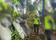 Tabrakan di Kawasan Silaiang Kariang, Dua Minibus Masuk ke Tebing