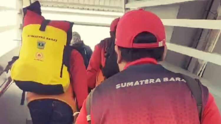 PON XXI Berakhir, Kontingen Sumbar Bertolak Pulang Hari Ini 1 Kontingen Sumbar beranjak pulang selepas helatan PON XXI. (dok. istimewa)