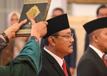 Gus Ipul Dilantik jadi Mensos Gantikan Tri Rismaharini, Ini Profilnya