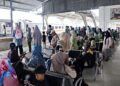Layanan Lost and Found KAI Divre II Sumbar Sudah Kembalikan Barang Tertinggal hingga Rp25 Juta 6 Suasana penumpang di Stadion KAI Divre II Sumbar. (dok. istimewa)
