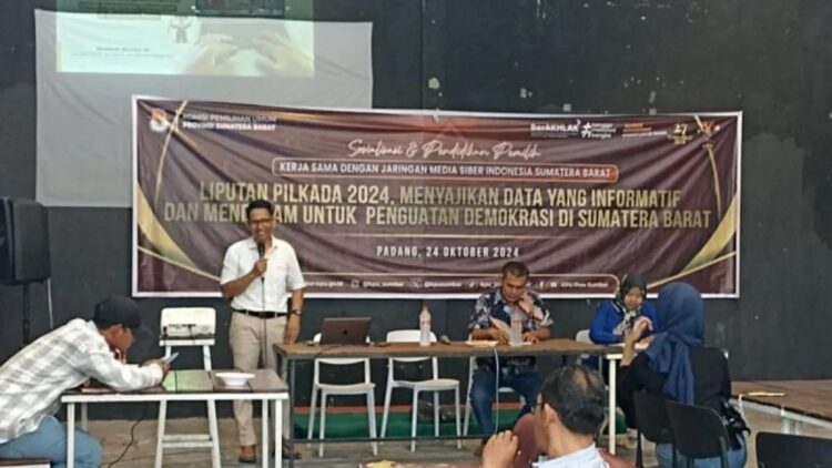 Diskusi KPU Sumbar dan media siber di Padang terkait peran pers dalam Pilkada. (ANTARA/HO-Arfan)