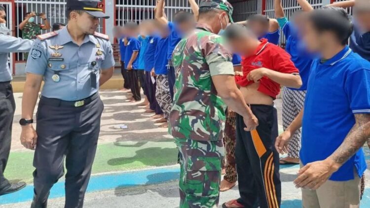Lapas Suliki menggelar Razia blok hunian napi secara mendadak. (Foto: Dok. Istimewa)