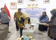 Ribuan Berkas Arsip DPMPTSP Padang Dimusnahkan