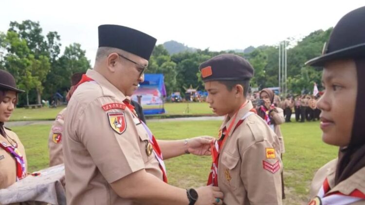 Pj Wali Kota Padang, Andree Algamar membuka Jambore Ranting Gerakan Pramuka Kwartir Ranting (Kwarran) Pauh, di Bumi Perkemahan Universitas Andalas. (ANTARA/HO-Pemkot Padang)