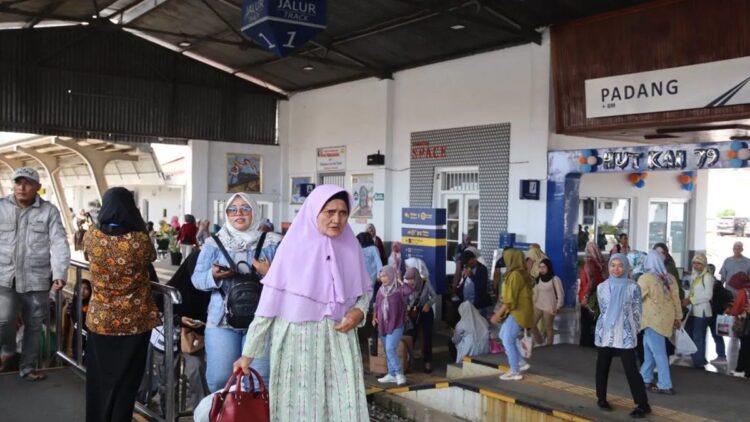 Suasana Stasiun KA di Padang, Sumatera Barat. ANTARA/HO-Asaad