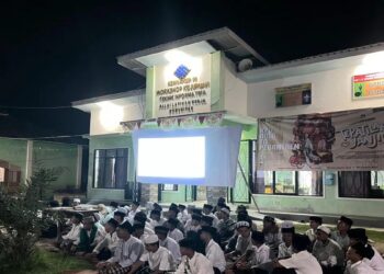 Sosialisasikan Pilkada, KPU Pasaman Barat Gelar Nobar Bersama Santri