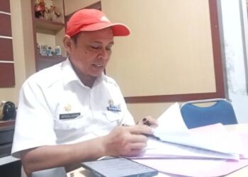 Kepala Bapenda Pasbar Afrizal Azhar. (dok. Antara)
