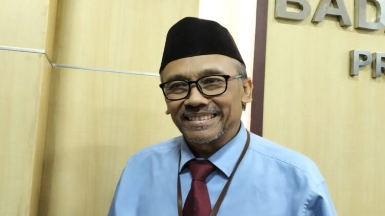 Permintaan CPO Melonjak, BPS Sumbar Yakin tak Ganggu Kebutuhan dalam Negeri 1 Kepala BPS Provinsi Sumbar Sugeng Arianto saat diwawancarai di Padang terkait potensi ekspor minyak kelapa sawit mentah ke India. (ANTARA/Muhammad Zulfikar)