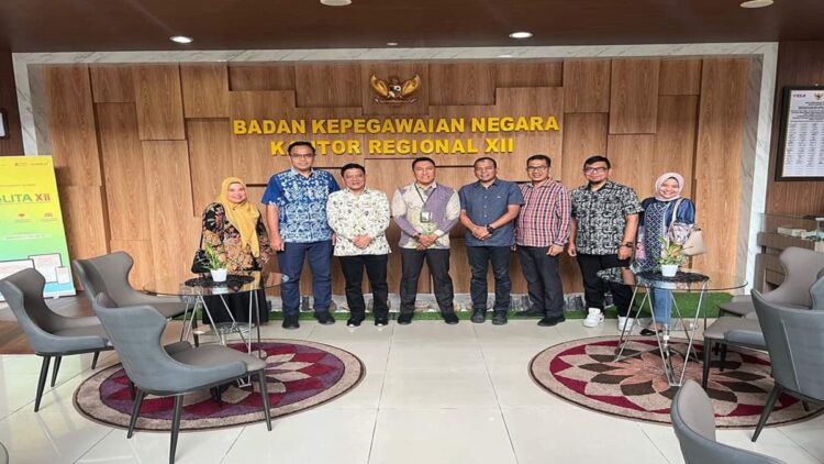 Pj Sekda Pariaman Pastikan 1.491 Tenaga Honorer Dapat Mendaftar PPPK 1 Pemko Pariaman memastikan ribuan tenaga honorer dapat mendaftarkan diri untuk mengikuti seleksi PPPK 2024. (Foto: Dok. Istimewa)