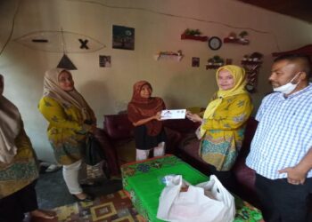 Andre Rosiade Bantu IRT Penderita Diabetes di Kurao Pagang, Padang