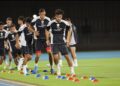 Para pemain Timnas Indonesia tengah menggelar latihan jelang laga melawan Bahrain di Kualifikasi Piala Dunia 2026. (dok. PSSI)