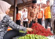 Blusukan di Pasar Kampung Baru, Mahyeldi Dengar Aspirasi Pedagang