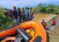 BPBD Padang melakukan pencarian dari korban tenggelam. (dok. BPBD Padang)