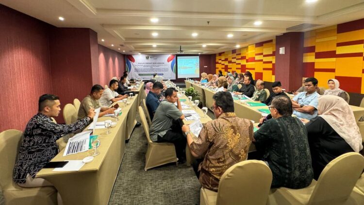 Pacu Peningkatan UCJ Pekerja, Disnakertrans Sumbar Gelar FGD 1 Disnakertrans Sumbar gelar FGD dengan BPJS Ketenagakerjaan. (dok. istimewa)