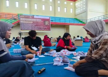 KPU Agam Kekurangan 594 Surat Suara Pilkada 2024