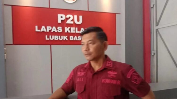 Razia Gabungan di Lapas Lubukbasung, Petugas Sita Berbagai Barang Terlarang 1 Kepala Lapas Kelas IIB Lubuk Basung Muhammad Ali. Dok Antara/Yusrizal