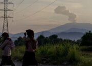 PVMBG sebut Gas Beracun Marapi masih Terkonsentrasi di Kawah