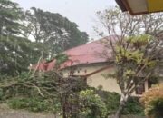 Hujan Disertai Angin Kencang, Belasan Rumah di Solok Selatan Rusak