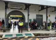 KAI Ajak Penumpang Berdiri saat Lagu Indonesia Raya Diputar di Stasiun Setiap Jam 10 Pagi