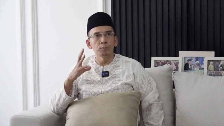 TGB Muhammad Zainul Majdi Keluar dari Partai Perindo, Ini Rekam Jejak Politiknya 1 TGB Muhammad Zainul Majdi. (dok. istimewa)