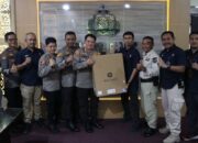 PT Semen Padang Serahkan 8 Unit Komputer untuk Polresta Padang