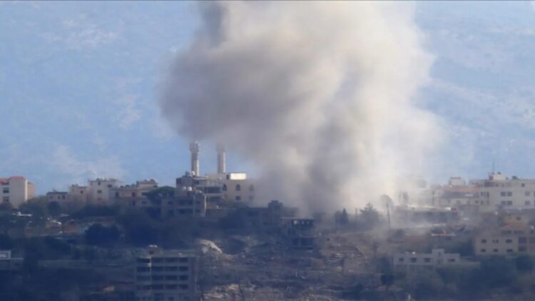 Ilustrasi-Serangan udara Israel di pinggiran selatan Beirut pada Jumat (8/11/2024) malam menyebabkan kerusakan parah pada sejumlah gedung Universitas Lebanon, lapor media pemerintah. /ANTARA/Anadolu/py