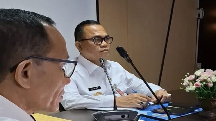 Pjs Wali Kota Bukittinggi Hani Syopiar Rustam (Antara/Al Fatah)