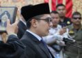 Wakil Ketua DPRD Pariaman Yogi Firman saat melakukan pengambilan sumpah. (dok. istimewa)