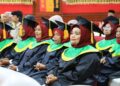 Keren! Puluhan Lansia di Pariaman Jalani Wisuda Layaknya Lulus Kuliah