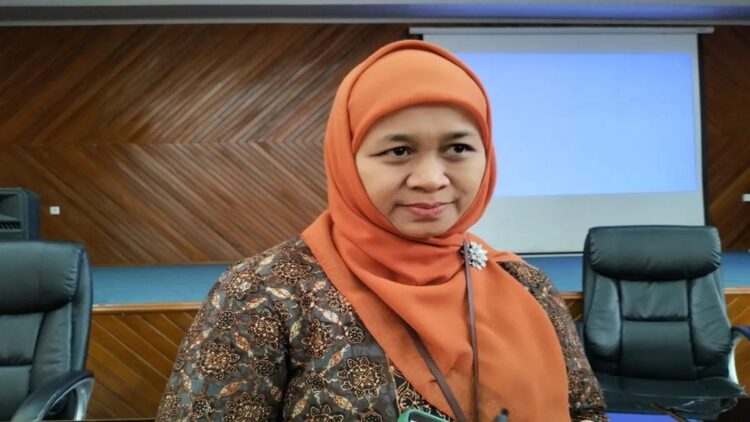 Ketua Tim Kerja WTBOS Kementerian Kebudayaan Yayuk Sri Budi Rahayu saat diwawancarai di Padang, Kamis (21/11/2024). (ANTARA/Muhammad Zulfikar)