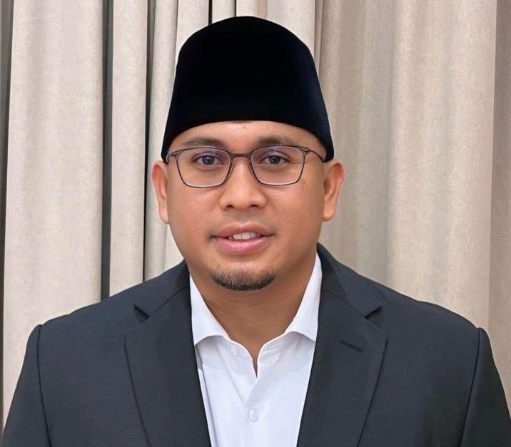 Andre Rosiade: Presiden Prabowo Kemungkinan Meresmikan Fase VII dan Groundbreaking Fly Over Sitinjau Lauik 1 Wakil Ketua Komisi VI DPR Andre Rosiade. (Foto: Dok. Istimewa)